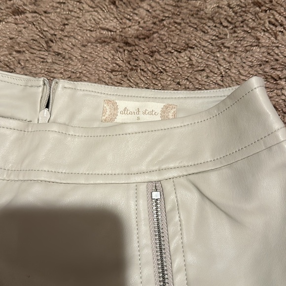 Alter’d State skirt - Picture 3 of 4